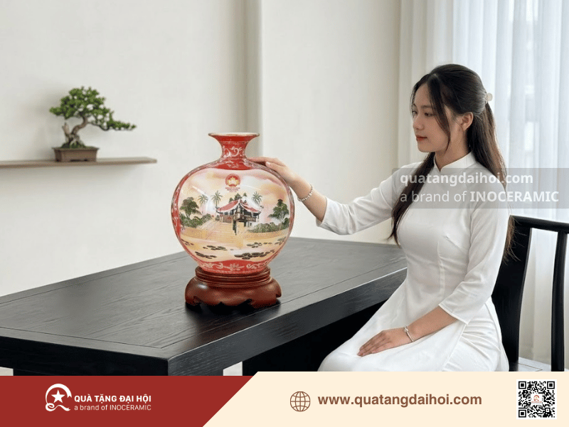 Bình hút lộc Nhị Cảnh làm quà tặng tinh tế - Quà Tặng Đại Hội Bình hút lộc Nhị Cảnh làm quà tặng tinh tế