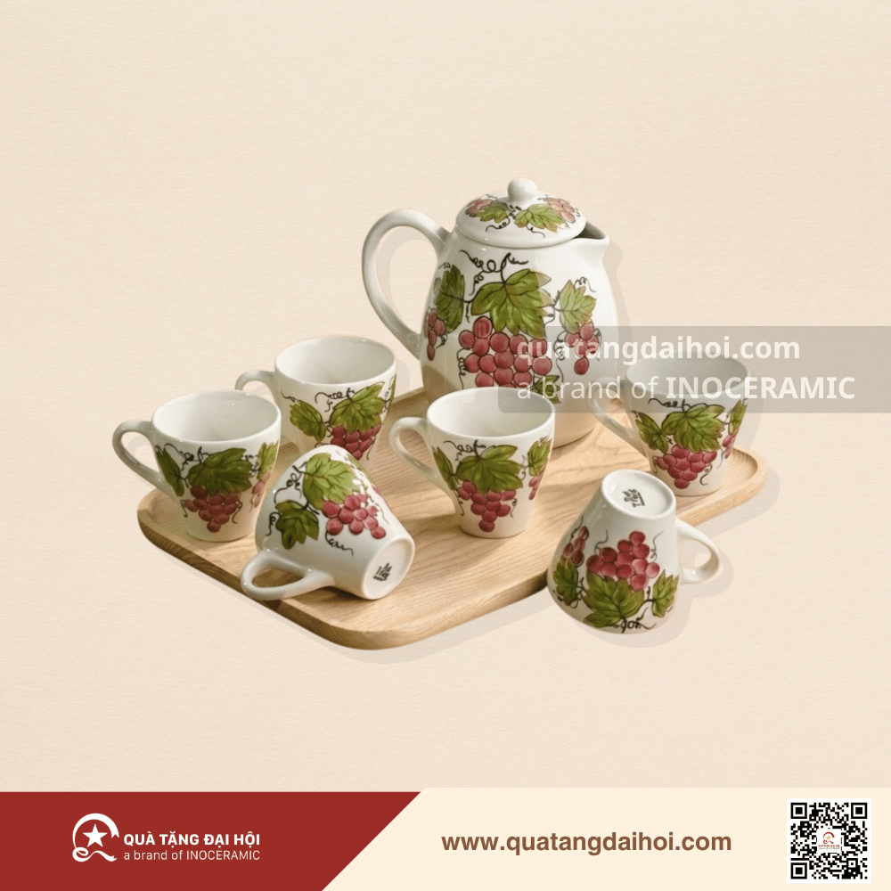 Bình sứ đựng nước Indochine vẽ cành nho - Quà Tặng Đại Hội Bình sứ đựng nước Indochine vẽ cành nho