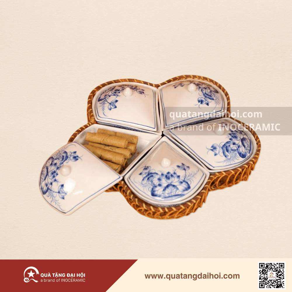 Bộ khay mứt hoa khế vẽ sen xanh Bát Tràng - Quà Tặng Đại Hội Bộ khay mứt hoa khế vẽ sen xanh Bát Tràng