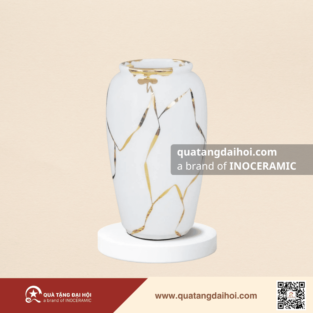 lọ hoa trắng vẽ vàng - Quà Tặng Đại Hội lọ hoa trắng vẽ vàng