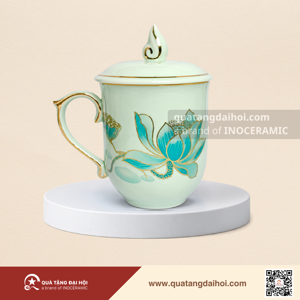 Ly sứ nắp ngọn lửa ngọc men ngọc sen xanh 350ml kẻ vàng - Quà Tặng Đại Hội Ly sứ nắp ngọn lửa ngọc men ngọc sen xanh 350ml kẻ vàng